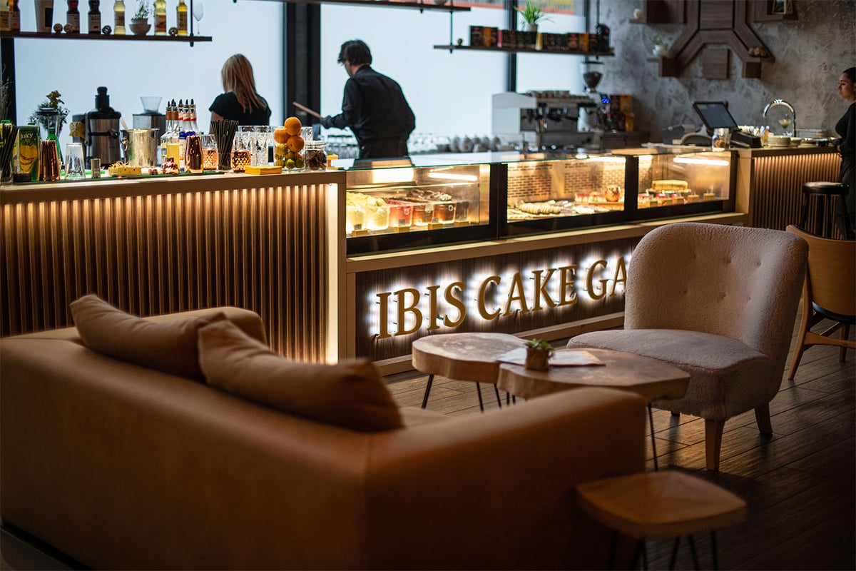 /images/projects/ibis-cake-gallery/Ibis Cake Gallery 3.jpg